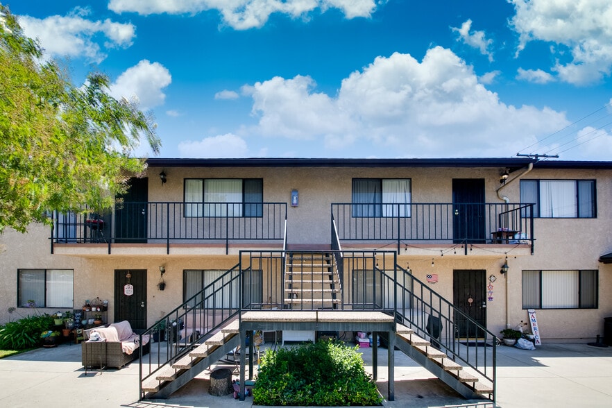 529 N San Gabriel Ave, Azusa, CA for sale - Building Photo - Image 3 of 14