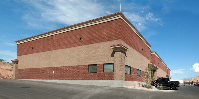 3884 S River Rd, St George, UT à vendre - Photo principale - Image 1 de 3