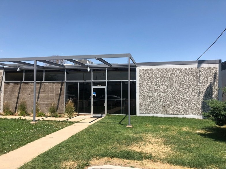 4981 E 39th Ave, Denver, CO for lease - Primary Photo - Image 1 of 13
