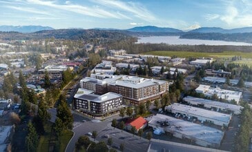 17620 NE 69th Ct, Redmond, WA for lease Building Photo- Image 1 of 2