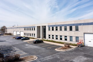 Plus de détails pour 1047-1051 Douglas Rd, Batavia, IL - Industriel à louer