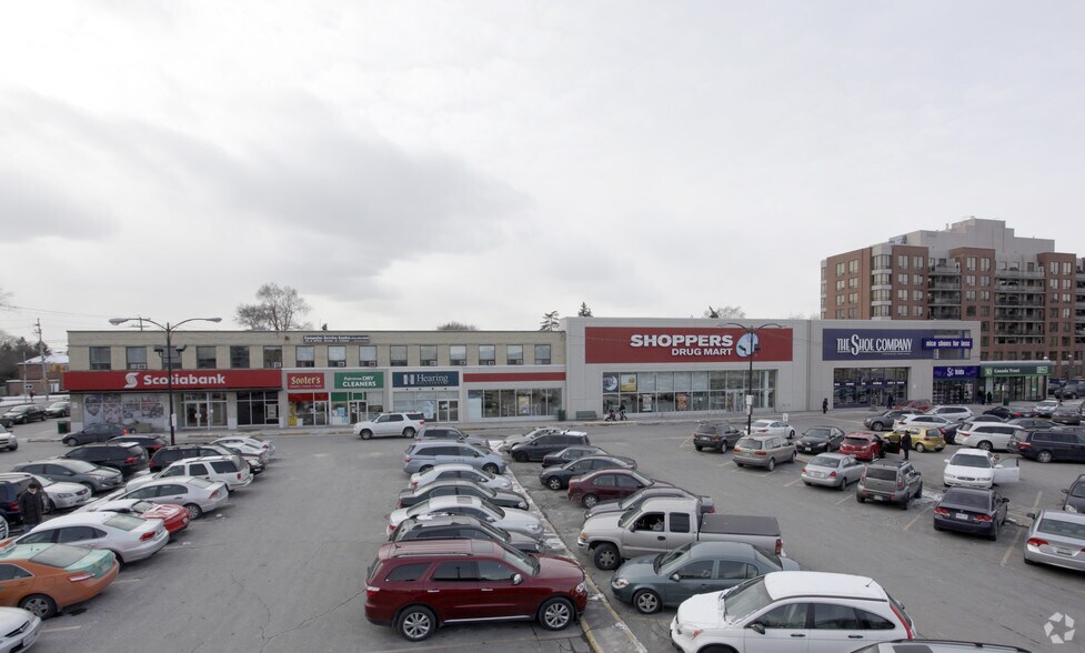 534 Lawrence Ave W, Toronto, ON for sale - Primary Photo - Image 1 of 1