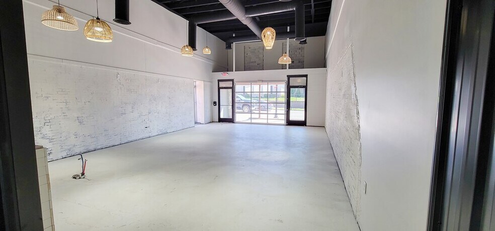 218 N Main St, Beaver Dam, KY à vendre - Photo intérieure - Image 3 de 20