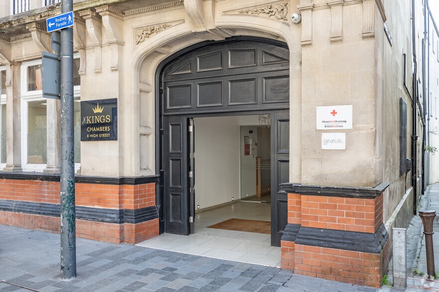 High St, Newport for lease - Building Photo - Image 3 of 4