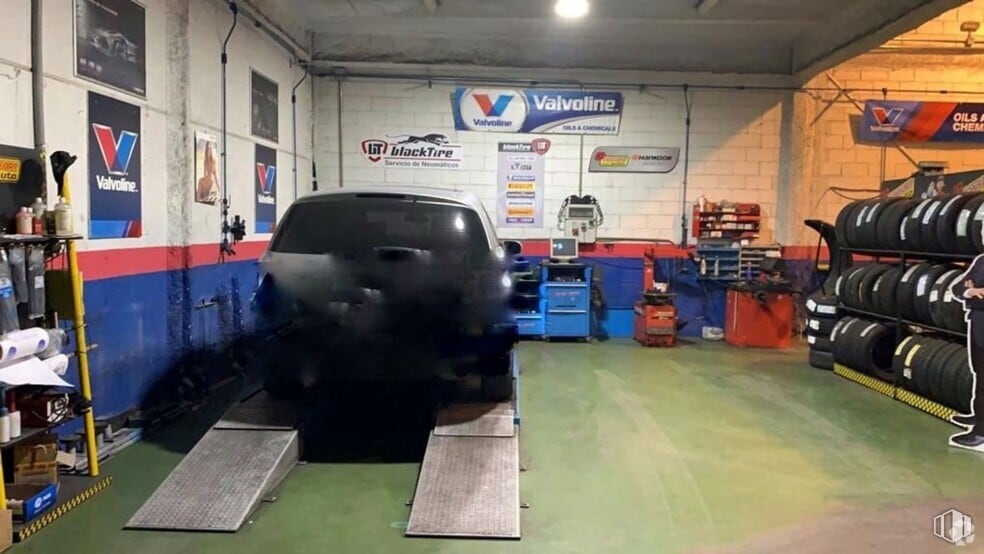 Industrial in Madrid, Madrid for sale - Interior Photo - Image 1 of 1