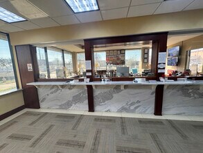 7604 Kempwood Dr, Houston, TX for sale Interior Photo- Image 2 of 5