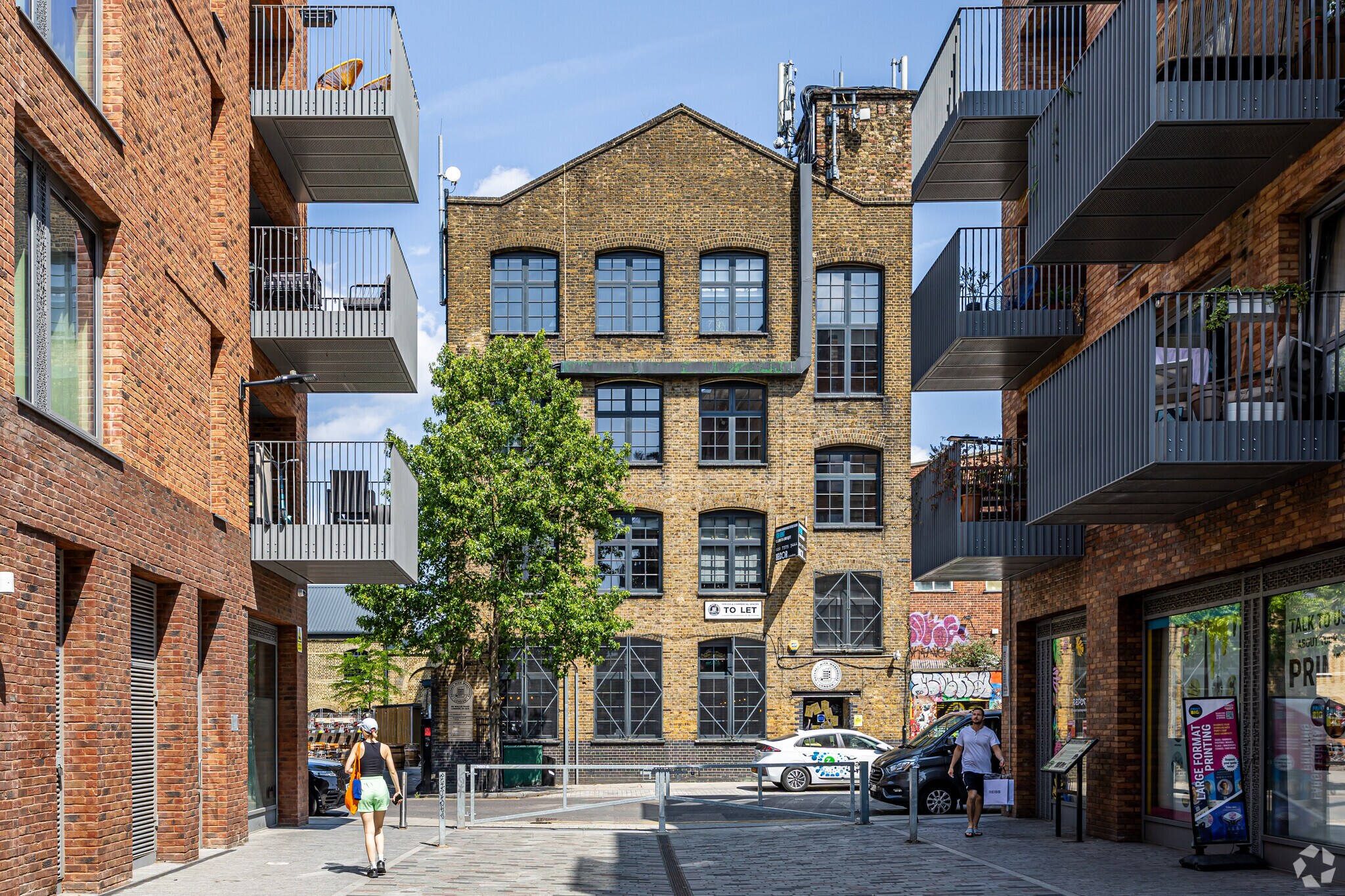 99 Wallis Rd, Londres à louer Photo principale- Image 1 de 21