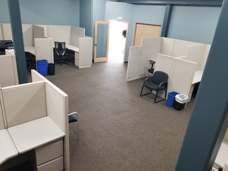 4616 SE 82nd Ave, Portland, OR à vendre - Photo intérieure - Image 2 de 14