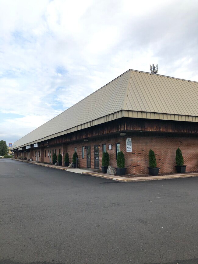 More details for 92 Weston St, Hartford, CT - Flex for Lease