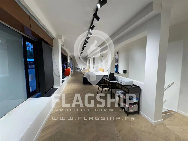 Commerce de détail dans Paris à louer - Photo intérieure - Image 2 de 7