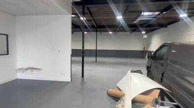 1123-1125 Longwood Ave, Bronx, NY for lease - Commercial Listing Video 