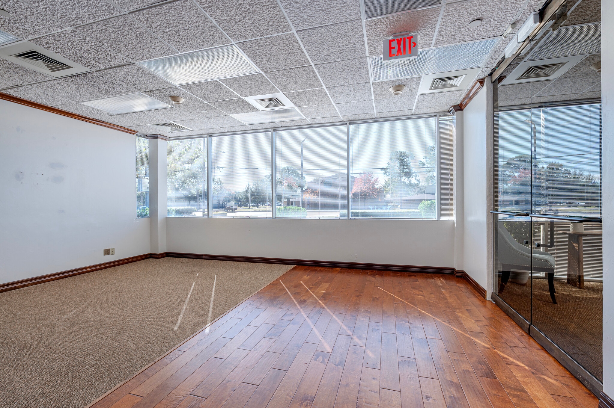 2947 E Broadway St, Pearland, TX for lease Interior Photo- Image 1 of 11