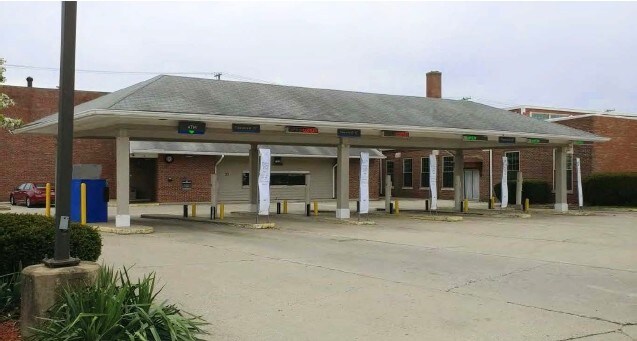 Shelbyville Central Business District portfolio of 5 properties for sale on LoopNet.ca - Primary Photo - Image 2 of 5