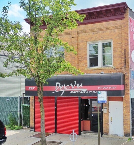 1071 Post Ave, Staten Island, NY à vendre - Photo du bâtiment - Image 3 de 7
