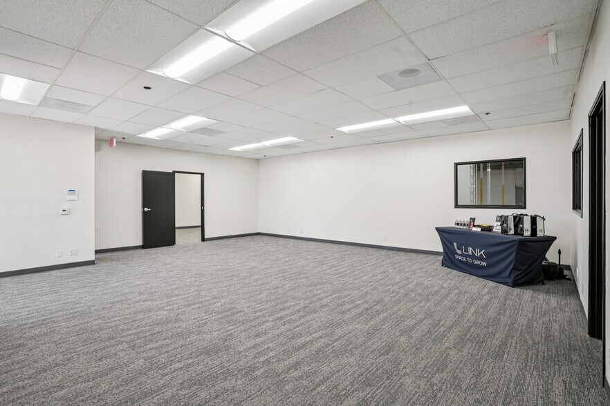 6781 8th St, Buena Park, CA à louer - Photo du bâtiment - Image 3 de 9