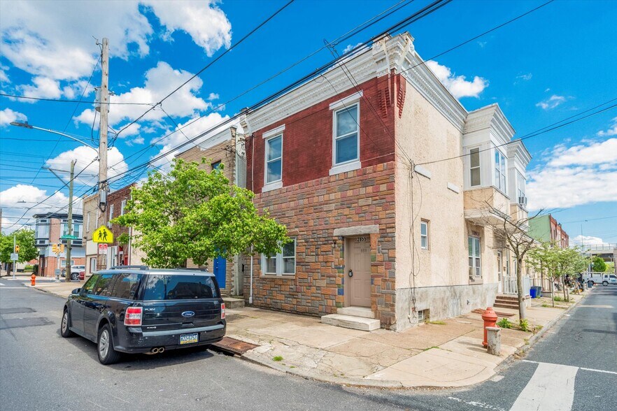 2855 E Thompson St, Philadelphia, PA à vendre - Photo principale - Image 1 de 52