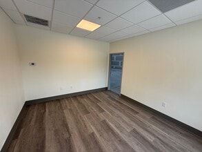 2161 Franklin Drive NE, Palm Bay, FL for lease Interior Photo- Image 2 of 7