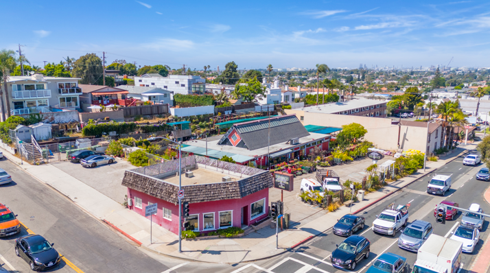 Vente au détail dans Manhattan Beach, CA à vendre - Photo principale - Image 1 de 1