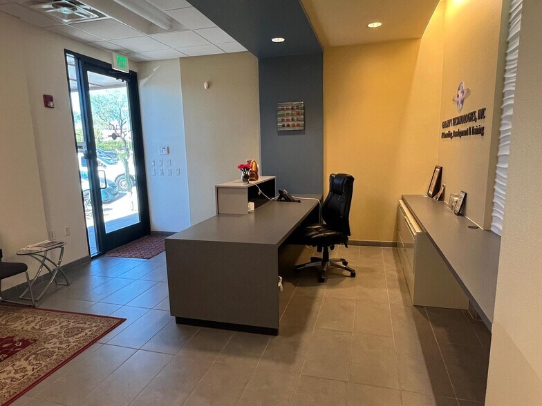 9927 E Bell Rd, Scottsdale, AZ à louer - Photo du bâtiment - Image 2 de 17
