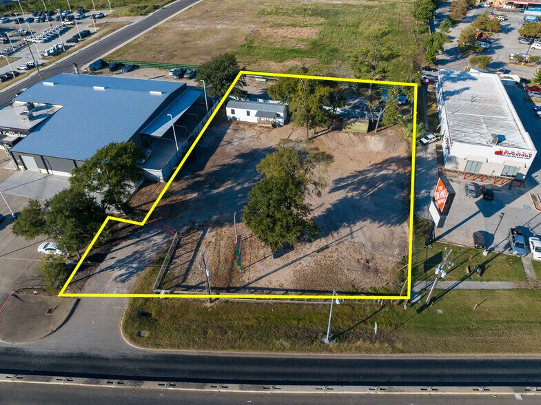 191 Interstate 45, Huntsville, TX à vendre - Photo du bâtiment - Image 1 de 8