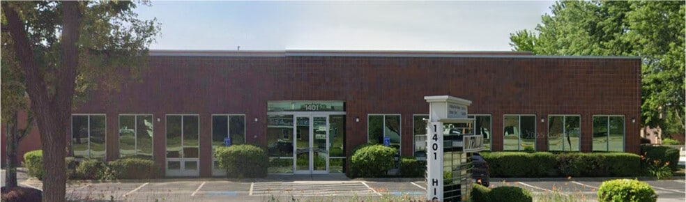1401 E Higgins Rd, Elk Grove Village, IL for lease - Building Photo - Image 2 of 2