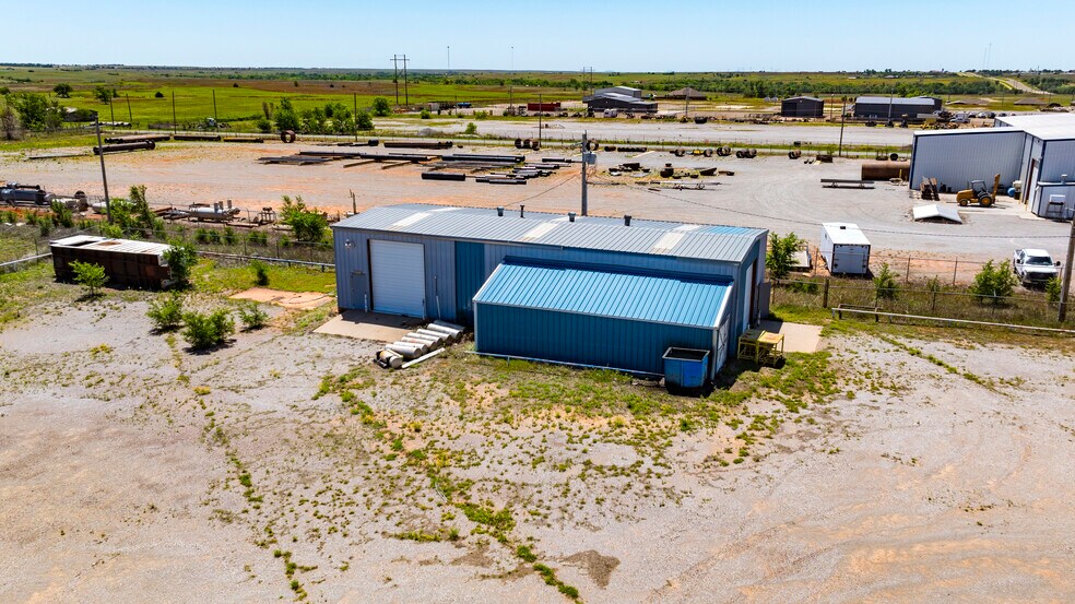 520 Robison dr, Elk City, OK for sale - Building Photo - Image 2 of 27