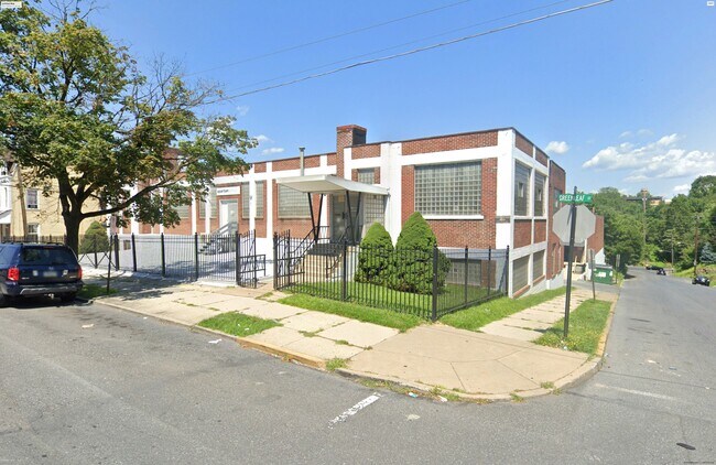 Plus de détails pour 801 W Greenleaf St, Allentown, PA - Industriel à louer