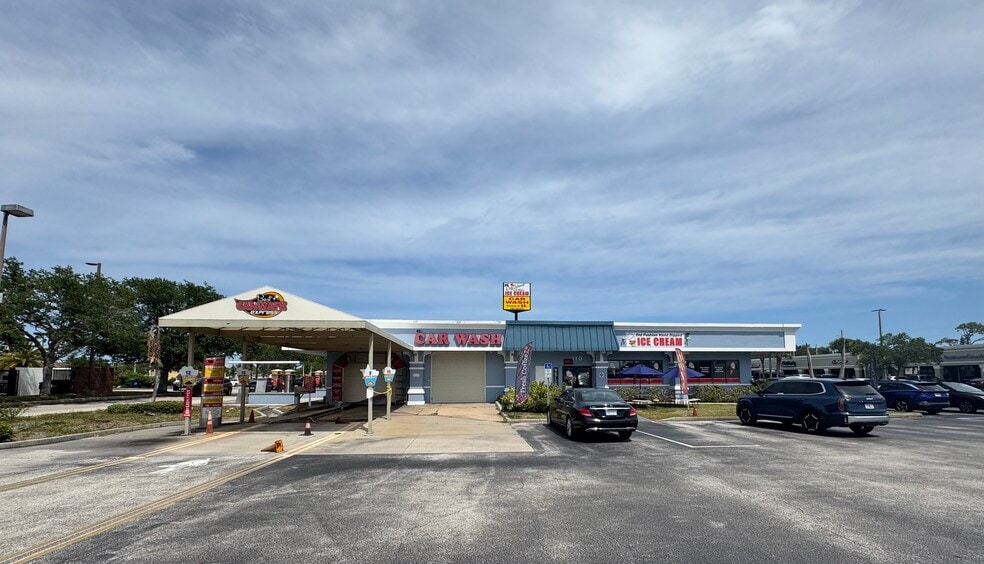 110 S Courtenay Pky, Merritt Island, FL for sale - Building Photo - Image 1 of 5