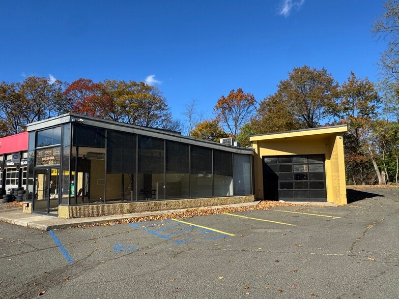 412 Route 59, Monsey, NY for lease - Building Photo - Image 3 of 6