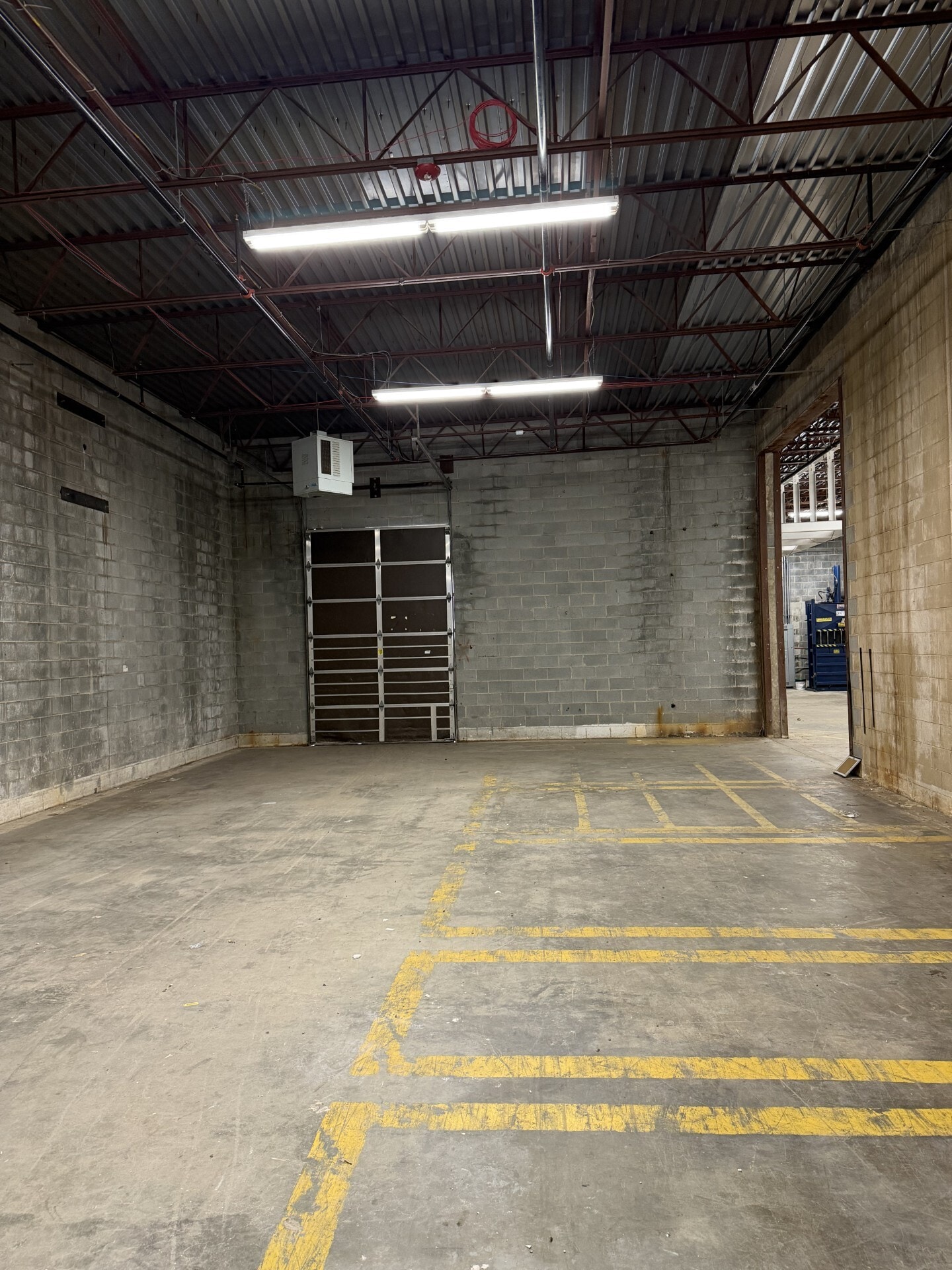 388 Frederick St, Mount Airy, NC for lease Interior Photo- Image 1 of 3