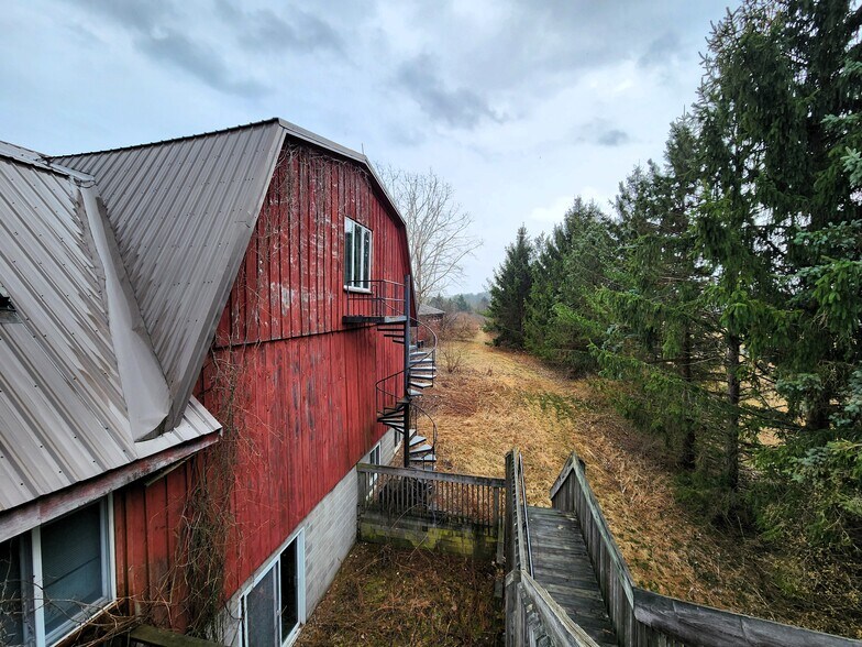 303 Gunderman Rd, Spencer, NY à vendre - Photo du bâtiment - Image 3 de 25