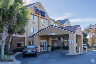 I-10 Hotel w/ 6+ Branding Opportunities - Commercial Real Estate