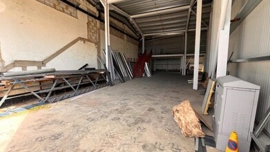 Kings Rd, Canvey Island for lease Interior Photo- Image 1 of 3