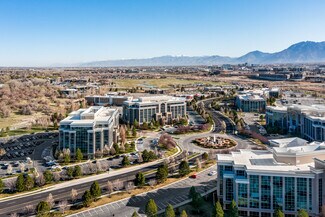 Plus de détails pour 10653 S River Front Pky, South Jordan, UT - Bureau à louer