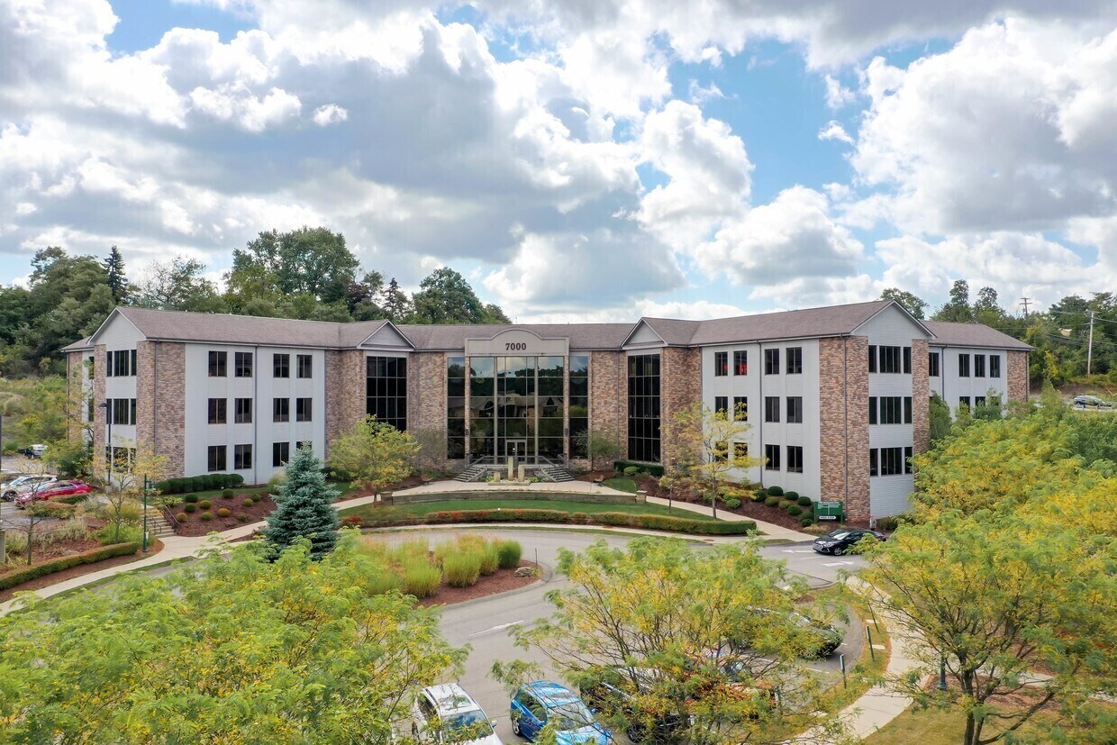 7000 Stonewood Dr, Wexford, PA à louer Photo principale- Image 1 de 5