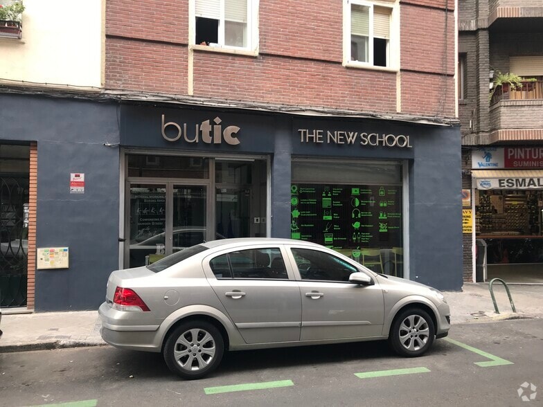 Calle de Luis Cabrera, 55, Madrid, Madrid à louer - Photo du bâtiment - Image 2 de 4
