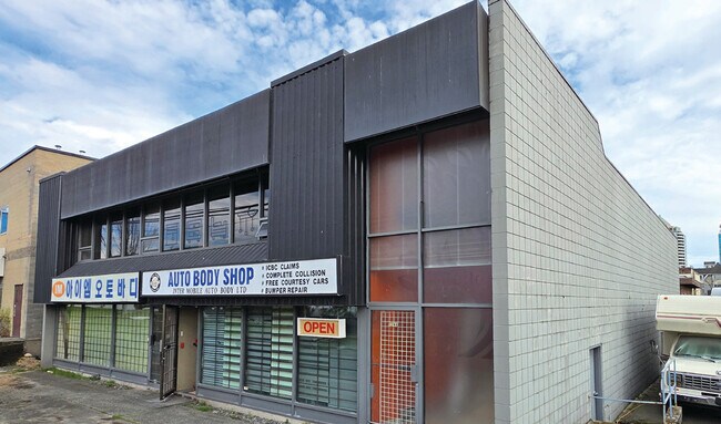 More details for 7240-7244 Gilley Av, Burnaby, BC - Office for Lease