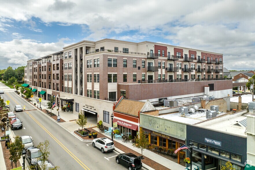 400 N Main St, Glen Ellyn, IL à louer - Photo du bâtiment - Image 2 de 5