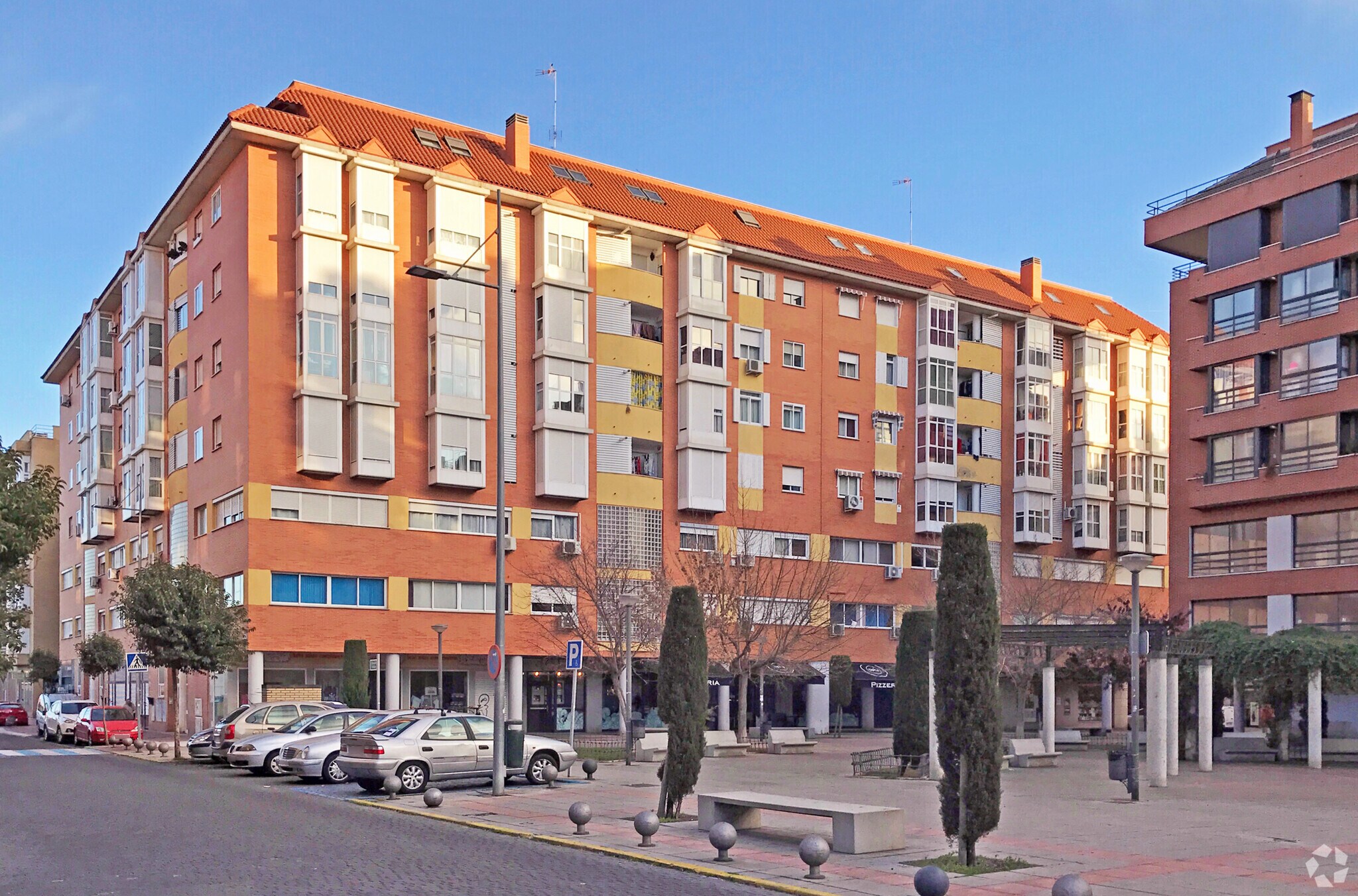Immeuble residentiel dans Parla, Madrid à vendre Photo du bâtiment- Image 1 de 2