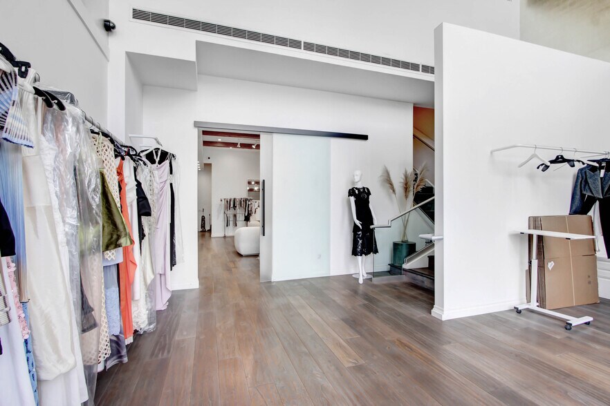 651-653 N La Cienega Blvd, West Hollywood, CA à vendre - Photo intérieure - Image 3 de 14