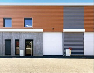 Plus de détails pour 165 Avenue Henri Schneider, Meyzieu - Local d'activités à louer