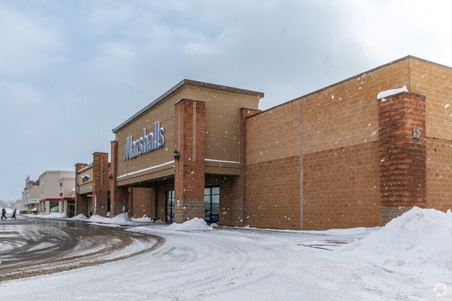 205-225 Erie Blvd W, Rome, NY for lease - Primary Photo - Image 2 of 11