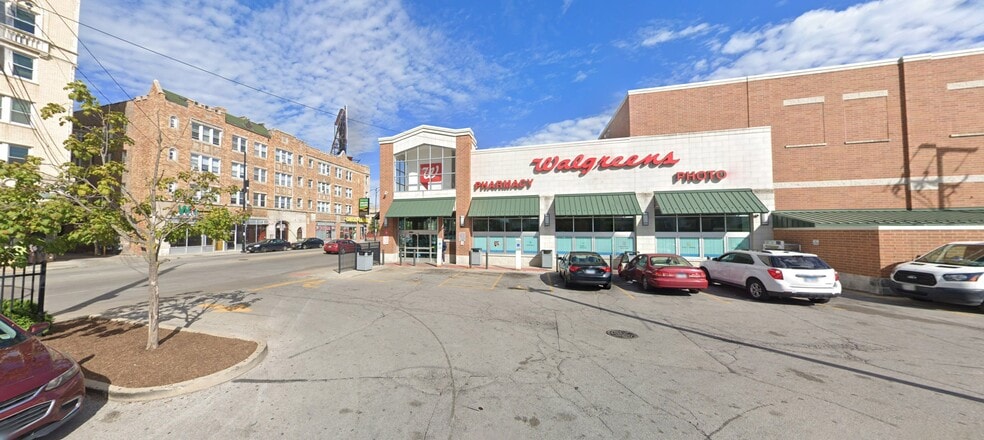 7109 S Jeffery Blvd, Chicago, IL for lease - Building Photo - Image 3 of 7