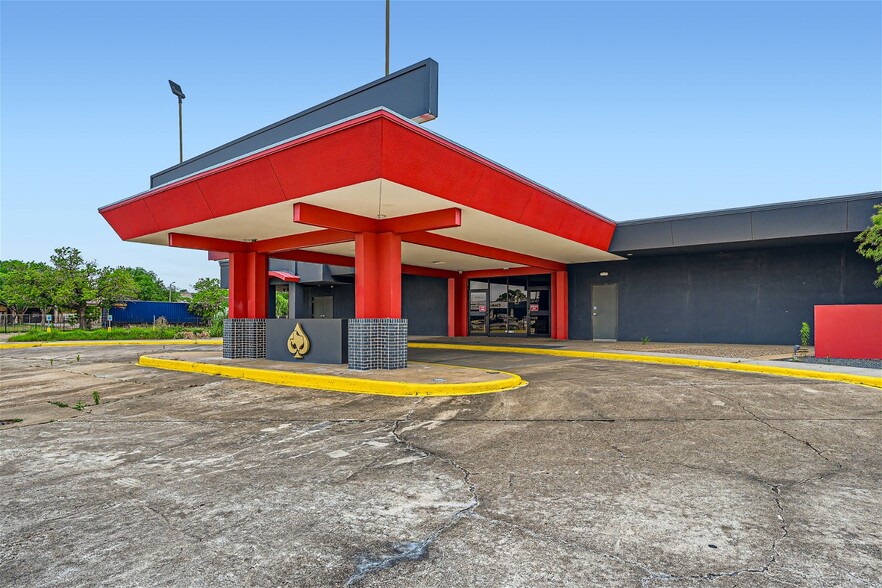 2730 Fondren Rd, Houston, TX for sale - Building Photo - Image 1 of 1