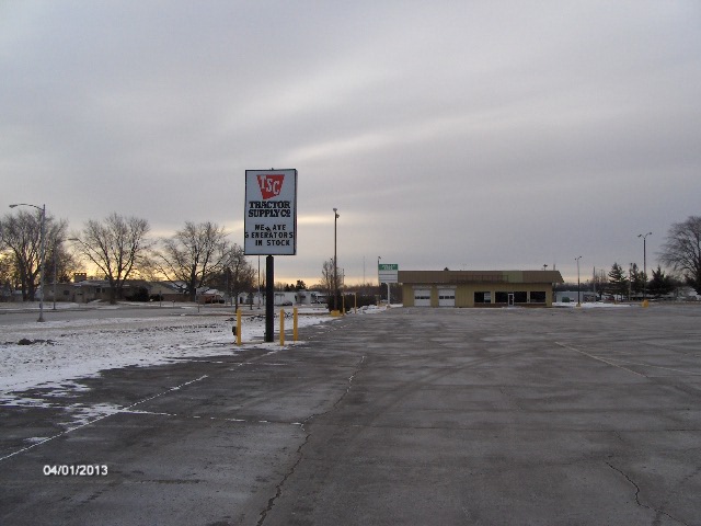 330 N Ripley Blvd, Alpena, MI for lease - Building Photo - Image 2 of 2