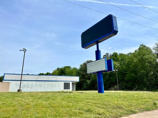 More details for 2850 N Market St, Shreveport, LA - Retail for Sale