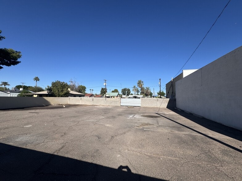 236 N Country Club Dr, Mesa, AZ à vendre - Photo du bâtiment - Image 3 de 14