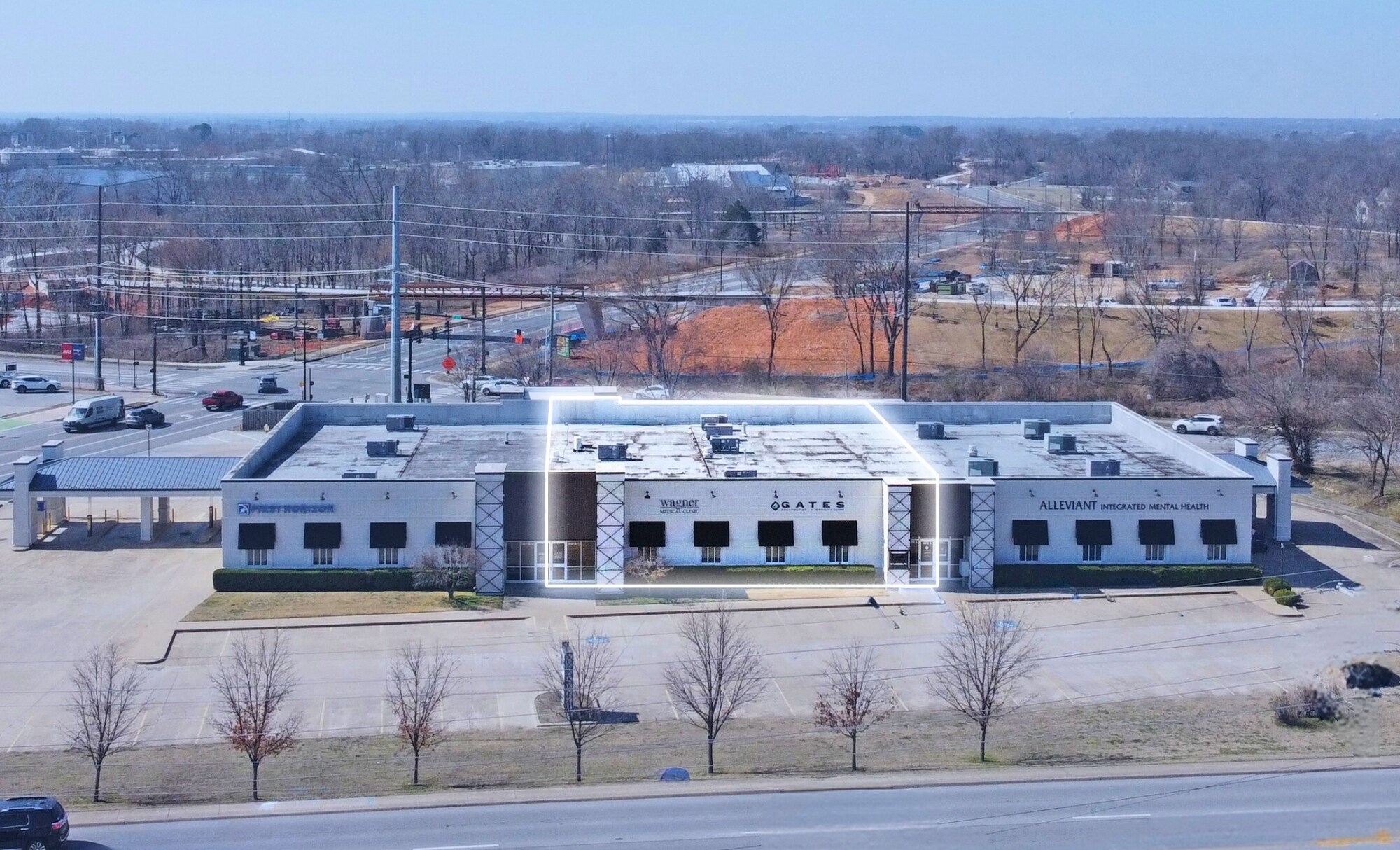 706 S Walton Blvd, Bentonville, AR à louer Photo du bâtiment- Image 1 de 7