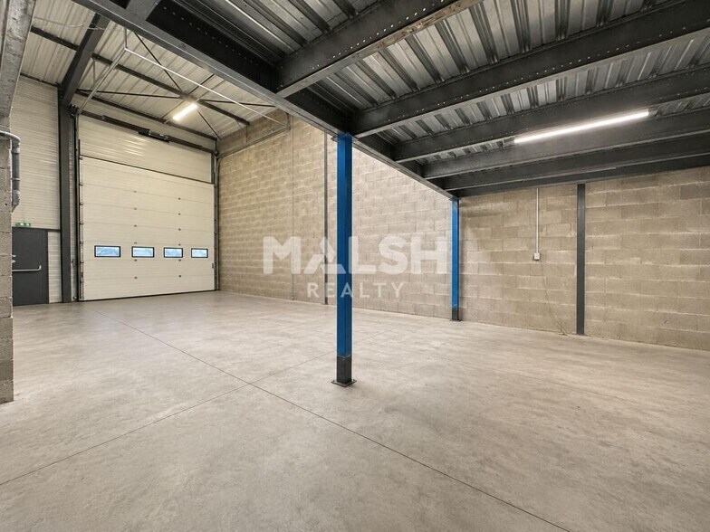 Local d'activités dans Gleizé à vendre - Photo du bâtiment - Image 1 de 12
