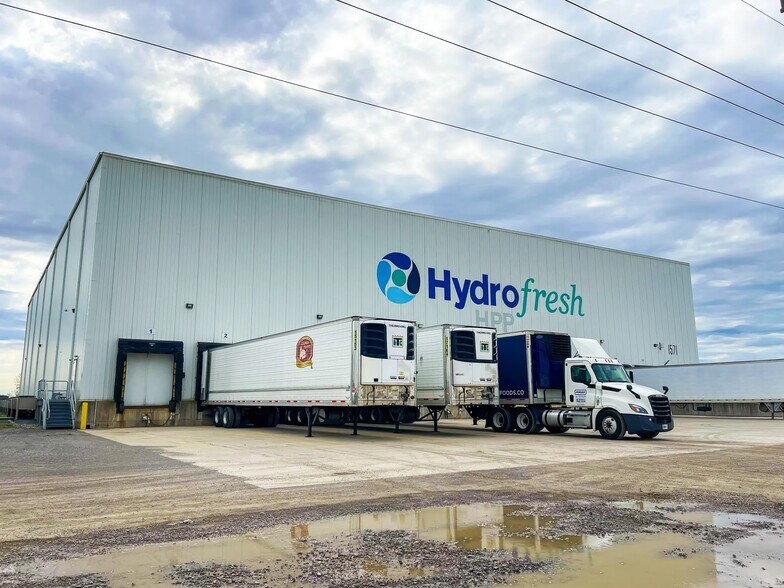 1571 Gressel Dr, Delphos, OH à vendre - Photo du bâtiment - Image 3 de 4